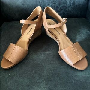 Lucky Brand Women’s Tan Wedge Sandals with Ankle Strap Summer Cottagecore